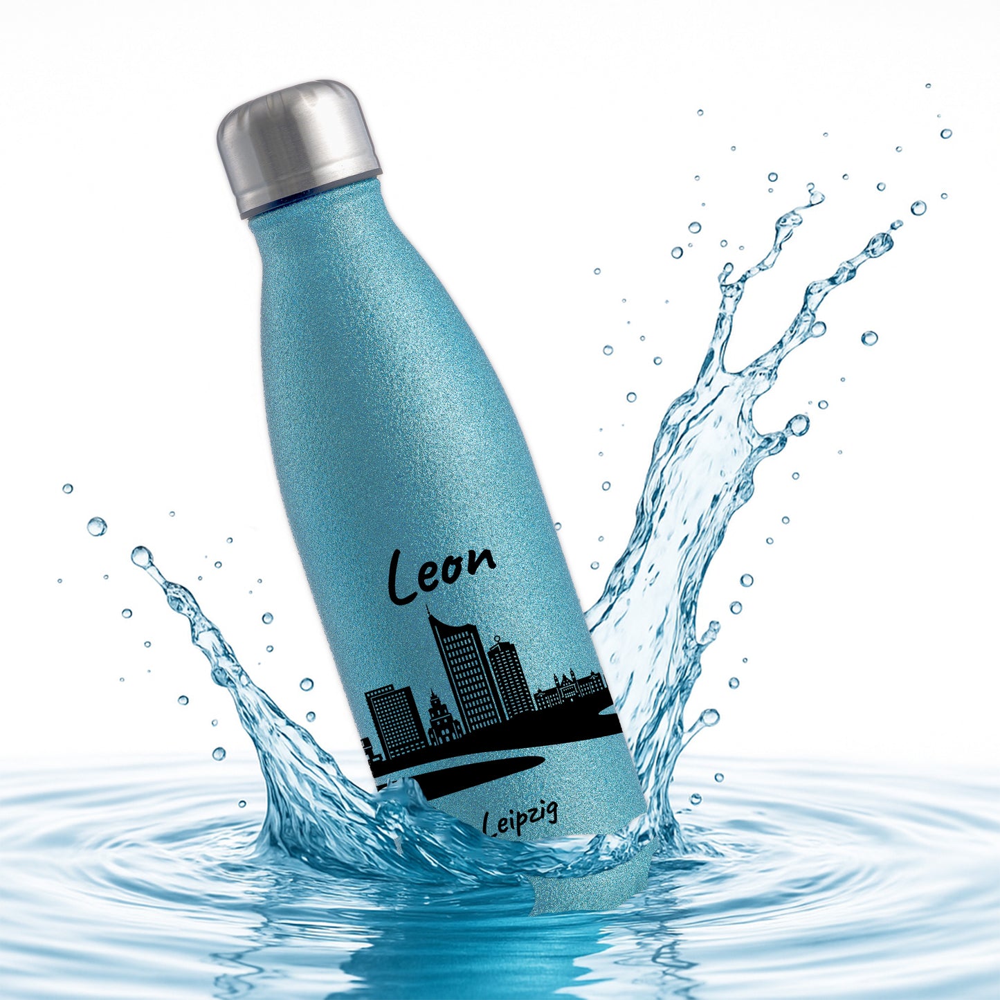 Glitzer Trinkflasche in Blau 500ml aus Edelstahl bedruckt mit der Skyline von Leipzig personalisierbar mit Wunschname
