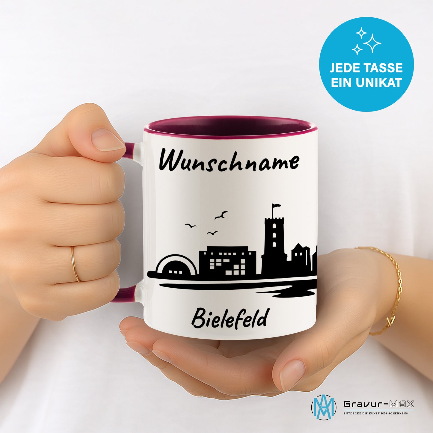Tasse in Bordeauxrot 330ml bedruckt mit der Skyline von Bielefeld personalisierbar mit Wunschname