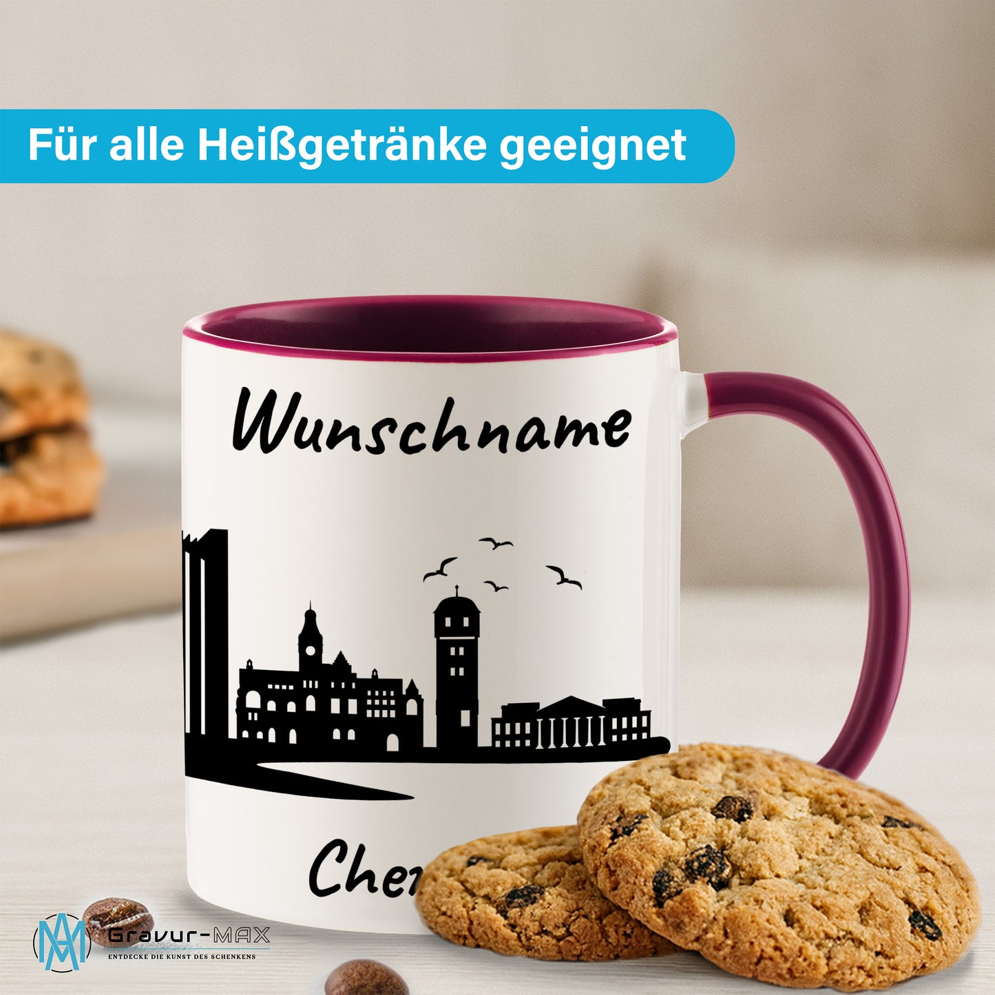 Tasse in Bordeauxrot 330ml bedruckt mit der Skyline von Chemnitz personalisierbar mit Wunschname