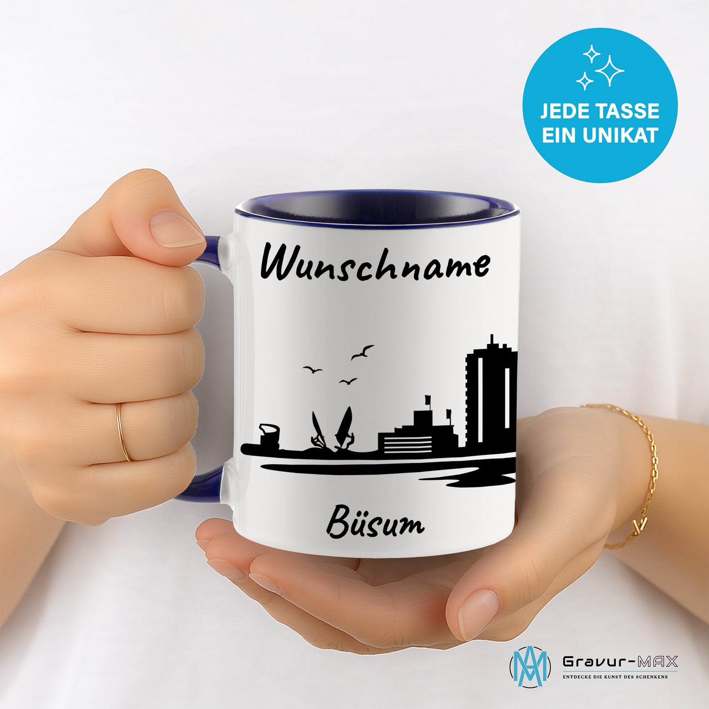 Tasse in Dunkelblau 330ml bedruckt mit der Skyline von Büsum personalisierbar mit Wunschname