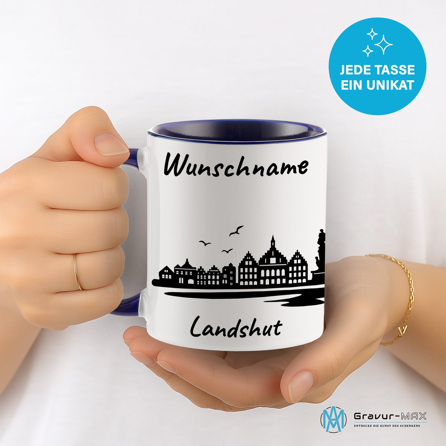 Tasse in Dunkelblau 330ml bedruckt mit der Skyline von Landshut personalisierbar mit Wunschname