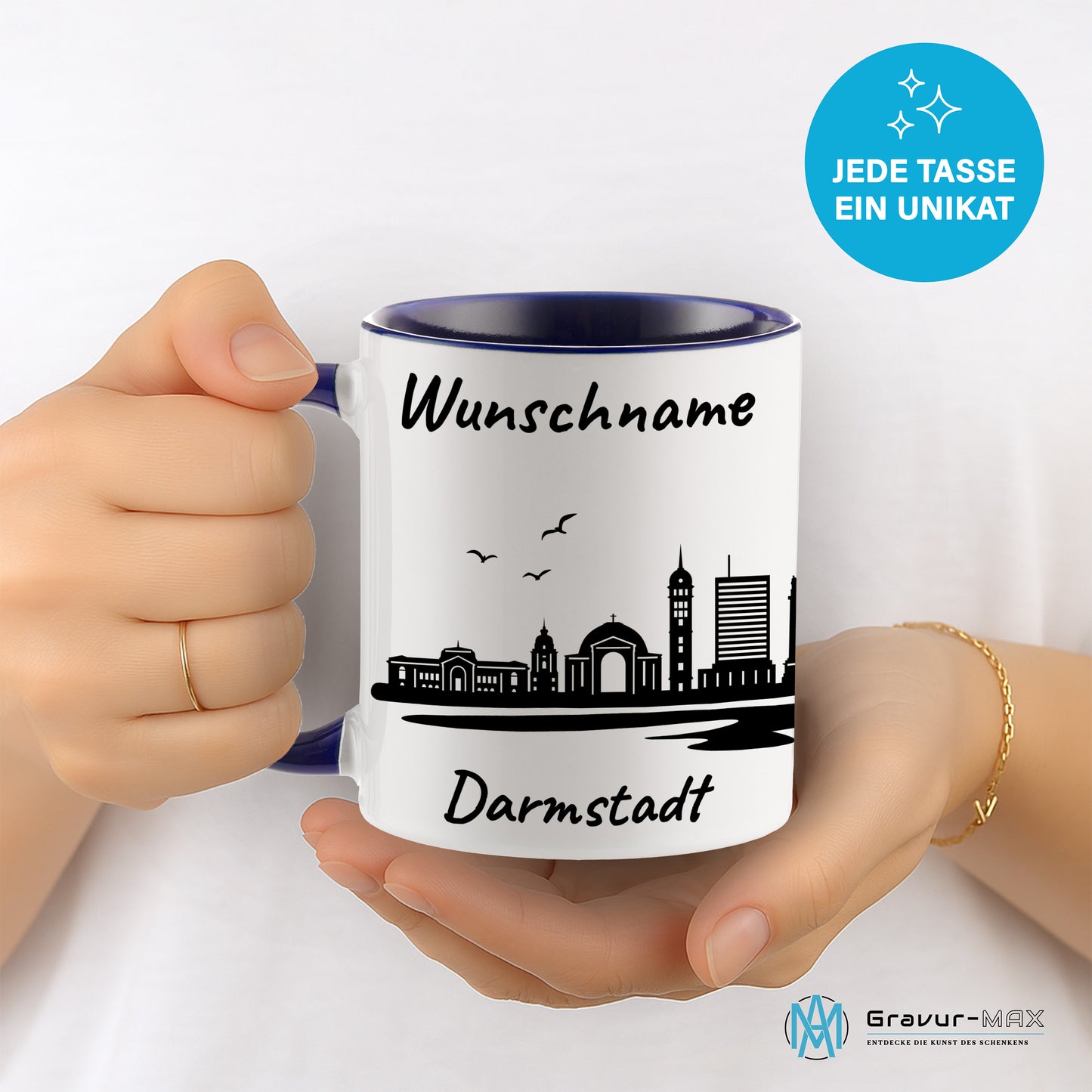 Tasse in Dunkelblau 330ml bedruckt mit der Skyline von Darmstadt personalisierbar mit Wunschname