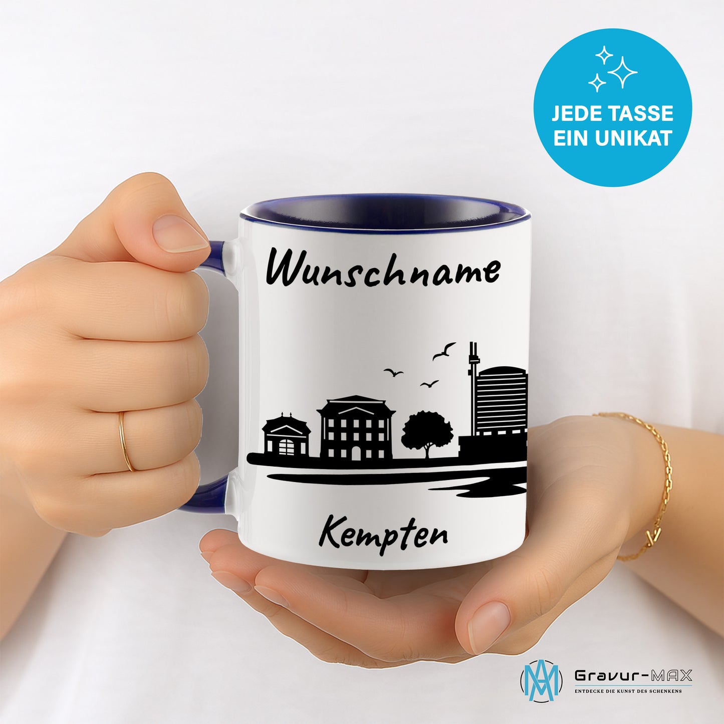 Tasse in Dunkelblau 330ml bedruckt mit der Skyline von Kempten personalisierbar mit Wunschname