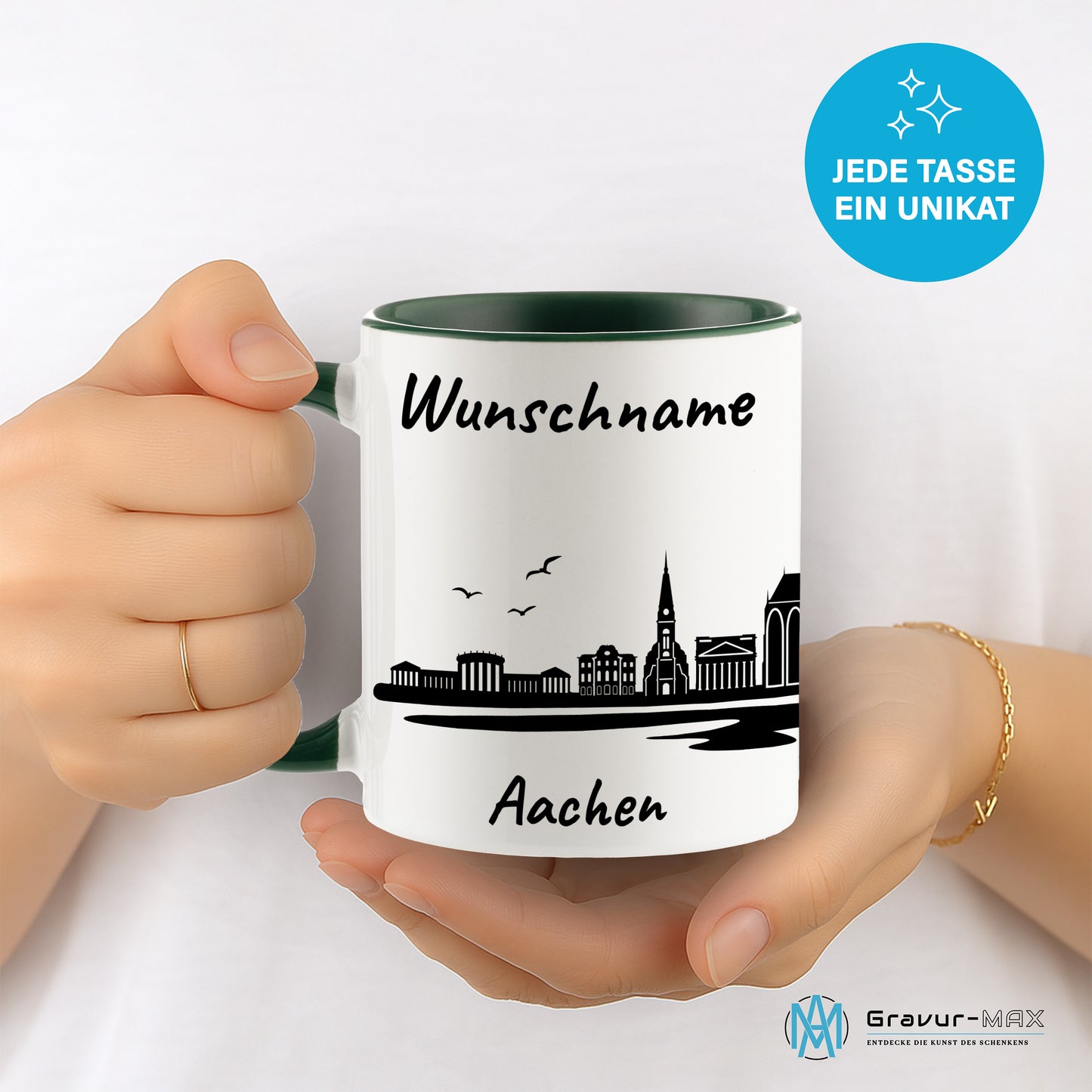 Tasse in Dunkelgrün 330ml bedruckt mit der Skyline von Aachen personalisierbar mit Wunschname