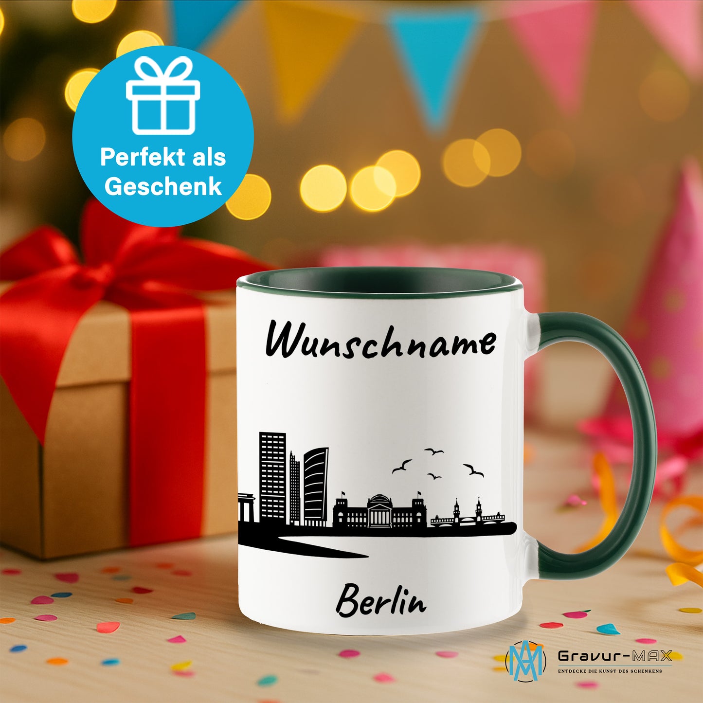 Tasse in Dunkelgrün 330ml bedruckt mit der Skyline von Berlin personalisierbar mit Wunschname