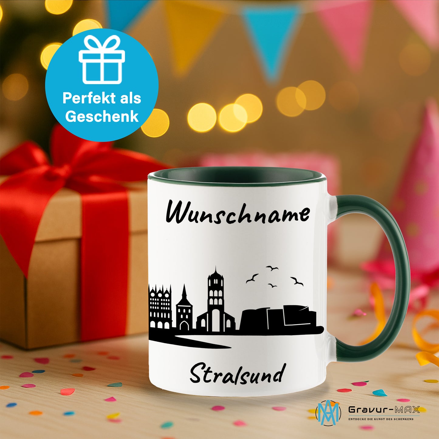 Tasse in Dunkelgrün 330ml bedruckt mit der Skyline von Stralsund personalisierbar mit Wunschname