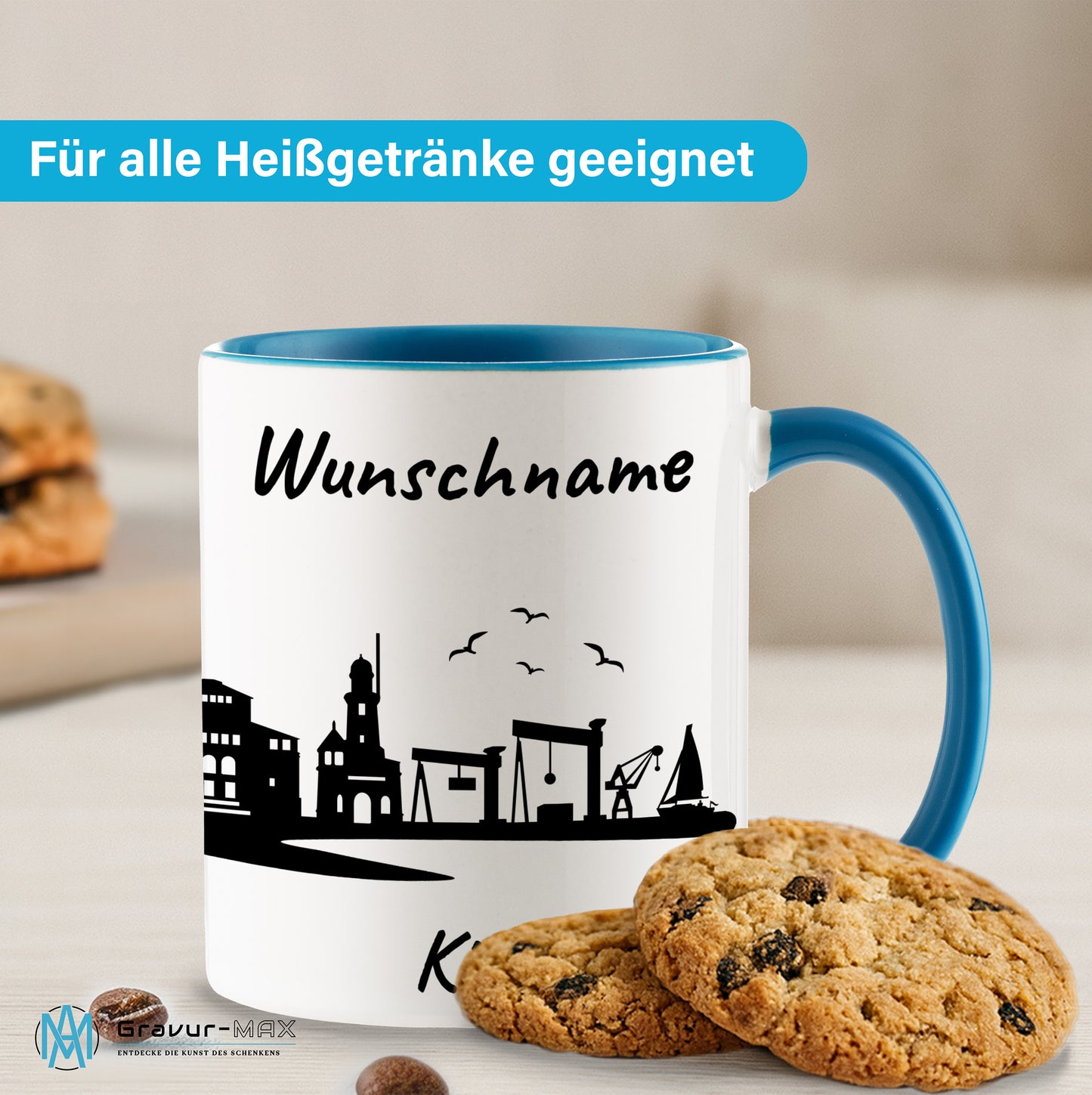 Tasse in Hellblau 330ml bedruckt mit der Skyline von Kiel personalisierbar mit Wunschname