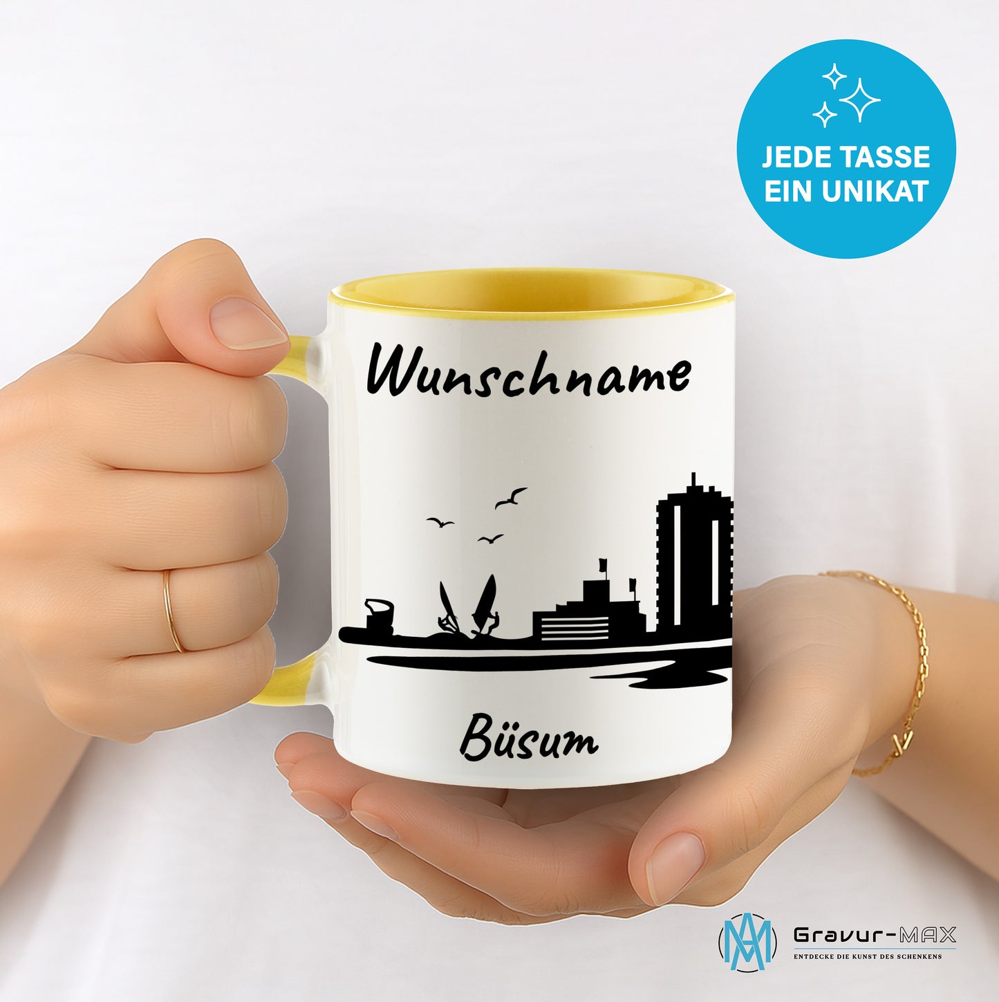 Tasse in Hellgelb 330ml bedruckt mit der Skyline von Büsum personalisierbar mit Wunschname