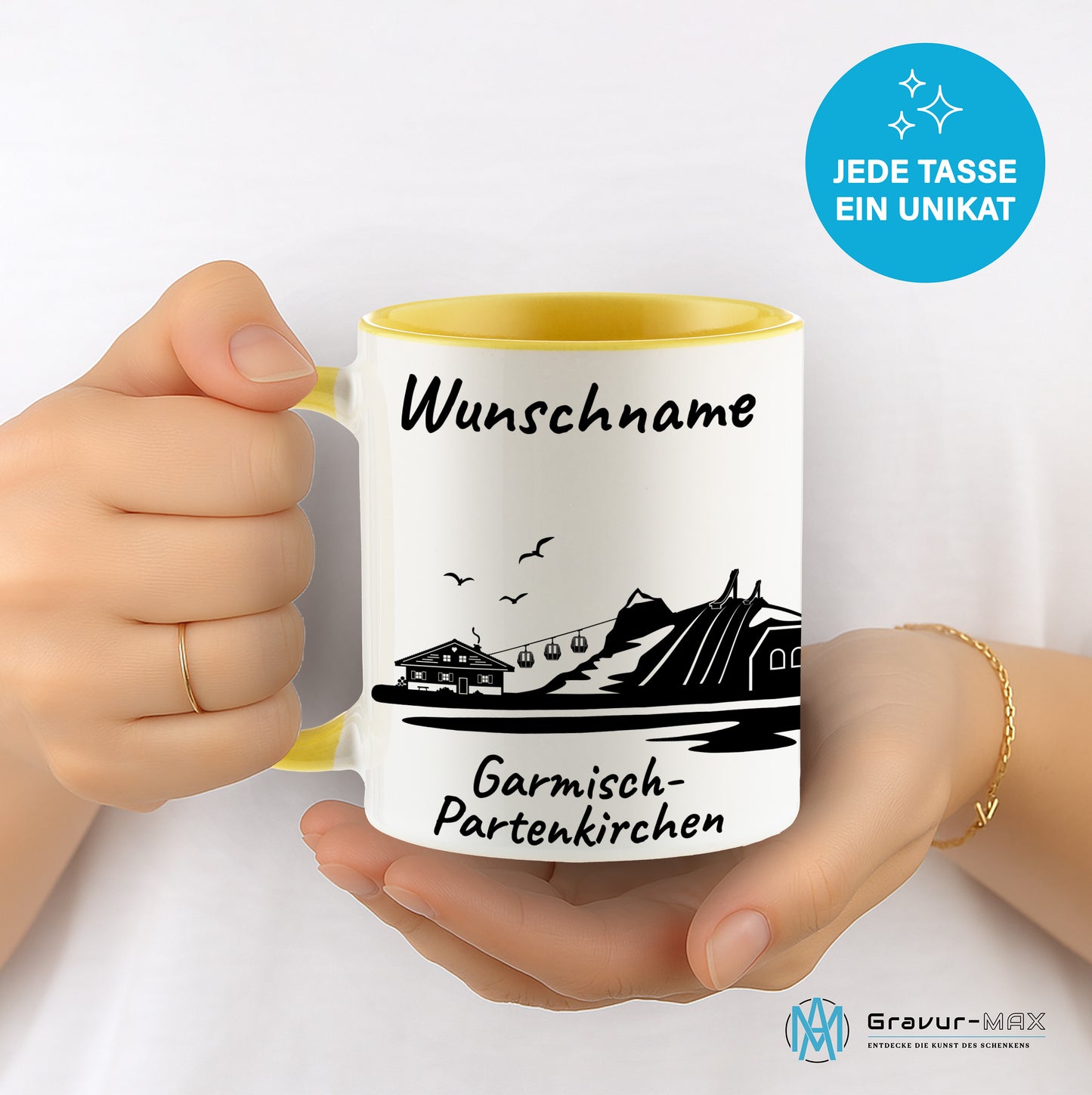 Tasse in Hellgelb 330ml bedruckt mit der Skyline von Garmisch-Partenkirchen personalisierbar mit Wunschname