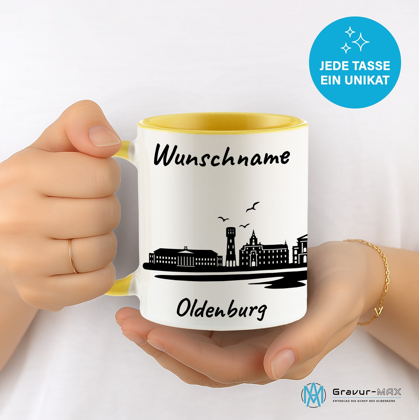 Tasse in Hellgelb 330ml bedruckt mit der Skyline von Oldenburg personalisierbar mit Wunschname