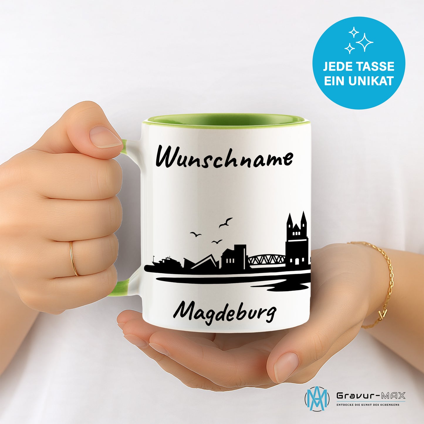 Tasse in Hellgrün 330ml bedruckt mit der Skyline von Magdeburg personalisierbar mit Wunschname