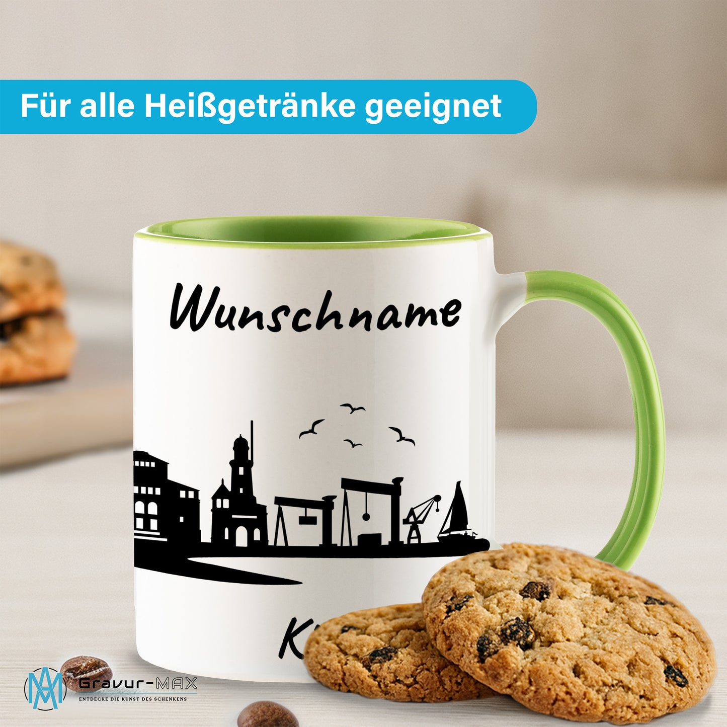 Tasse in Hellgrün 330ml bedruckt mit der Skyline von Kiel personalisierbar mit Wunschname