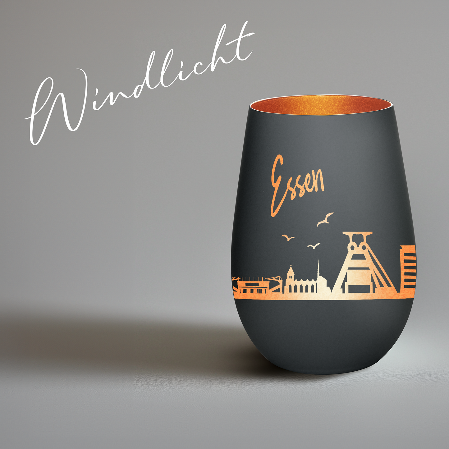 Hochwertiges Glas Windlicht mit Gravur "SKYLINE ESSEN" in der Farbe Schwarz/Bronze