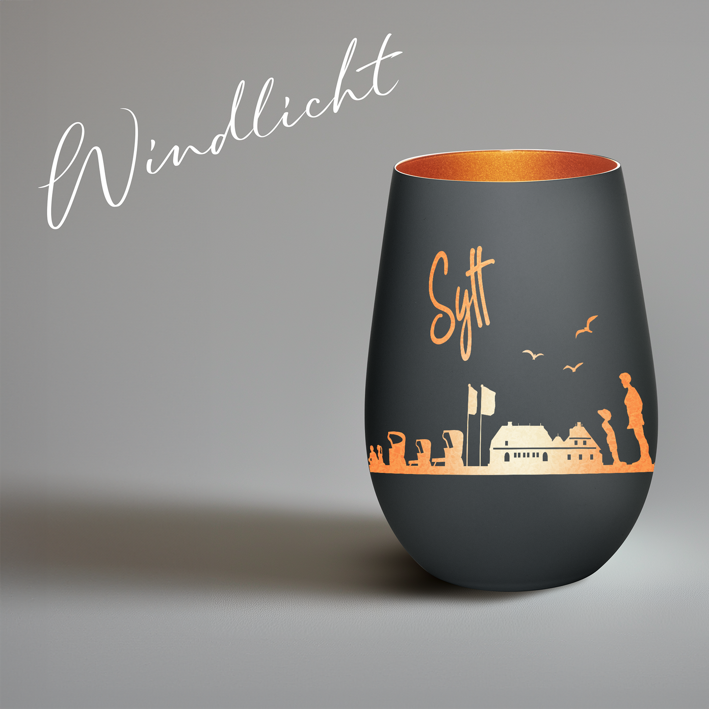 Hochwertiges Glas Windlicht mit Gravur "SKYLINE SYLT" in der Farbe Schwarz/Bronze