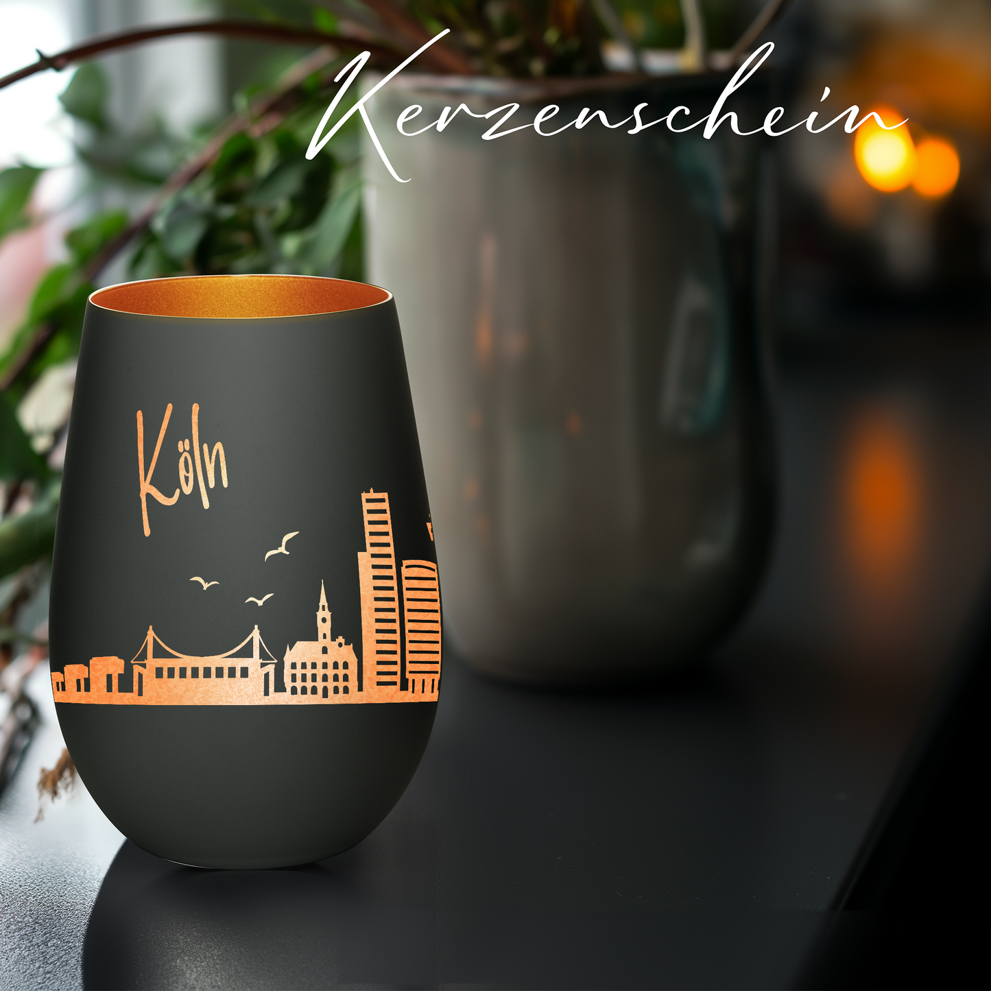 Hochwertiges Glas Windlicht mit Gravur "SKYLINE KÖLN" in der Farbe Schwarz/Bronze
