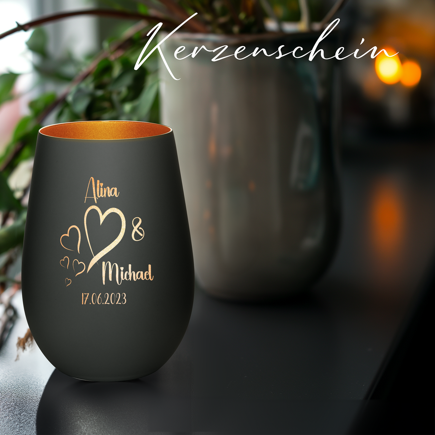 Hochwertiges Glas Windlicht mit Gravur "LIEBES WINDLICHT HERZ3" mit Wunschnamen und Datum in der Farbe Schwarz/Bronze