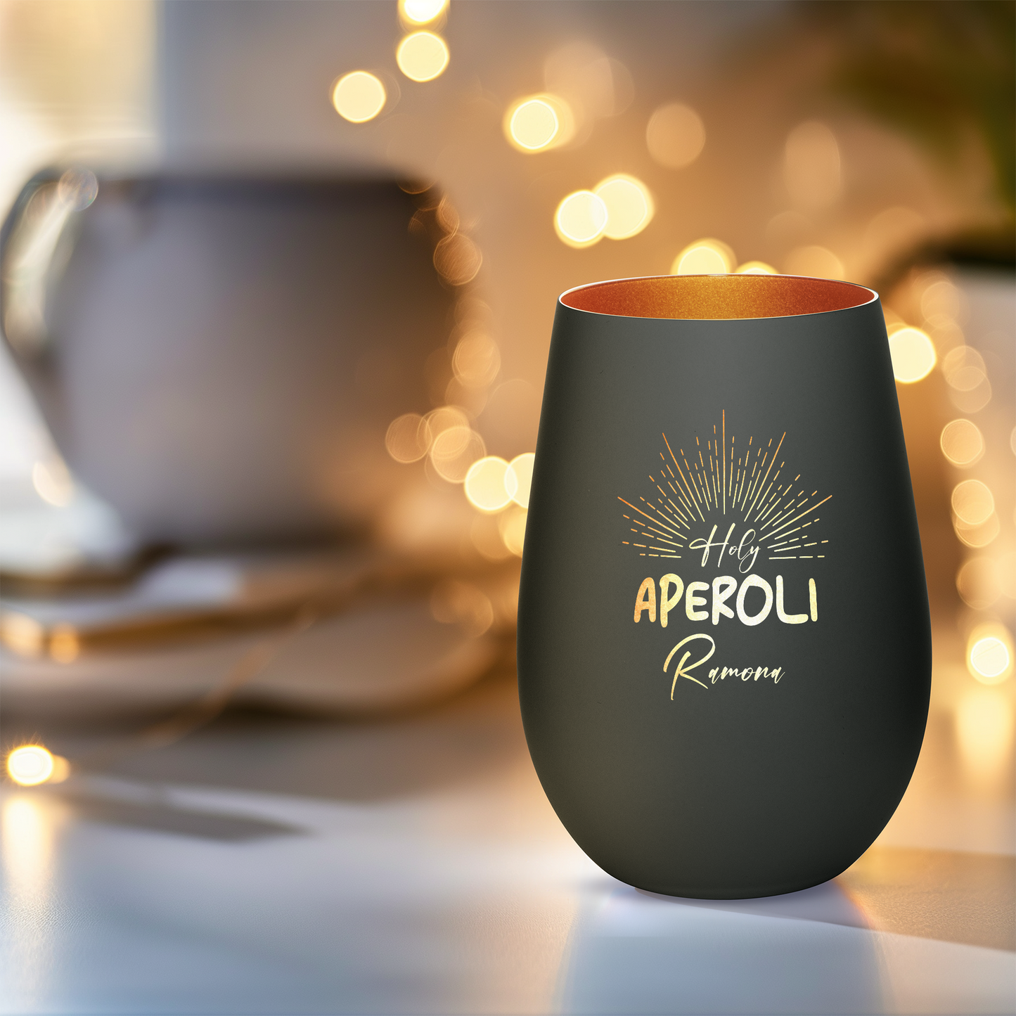 Hochwertiges Glas Windlicht mit Gravur "HOLY APEROLI" mit Wunschname in der Farbe Schwarz/Bronze