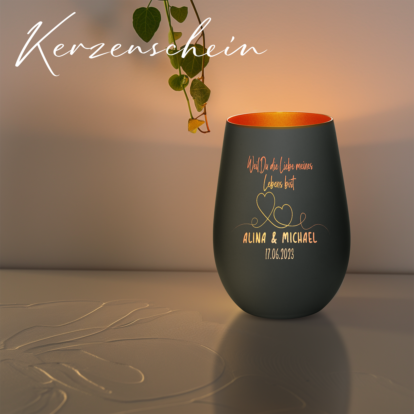 Hochwertiges Glas Windlicht mit Gravur "WEIL DU DIE LIEBE MEINES LEBENS BIST" mit Wunschnamen und Datum in der Farbe Schwarz/Bronze