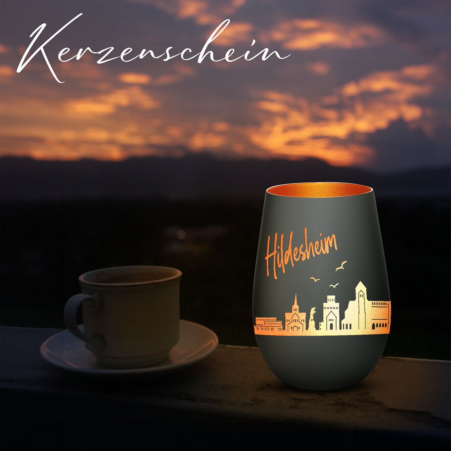 Hochwertiges Glas Windlicht mit Gravur "SKYLINE HILDESHEIM" in der Farbe Schwarz/Bronze