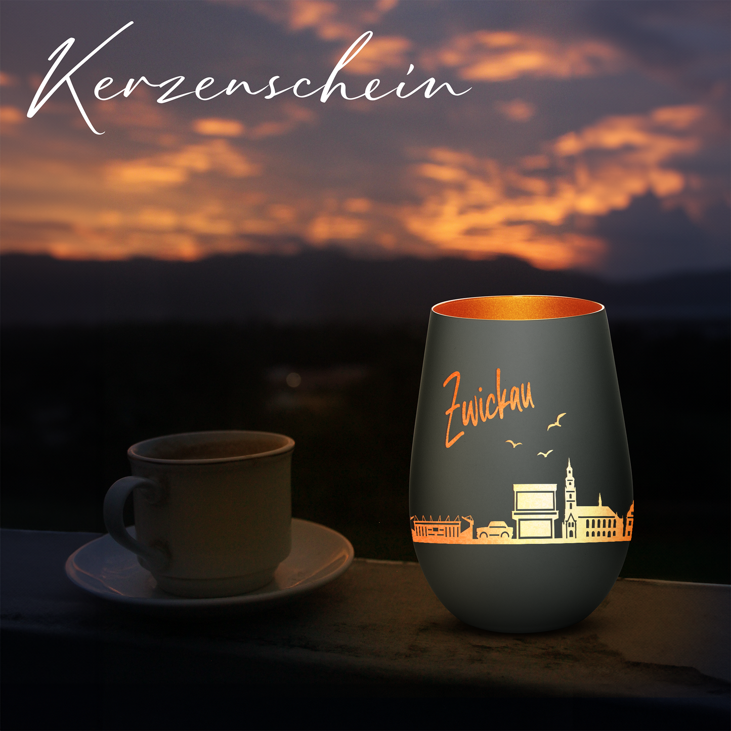 Hochwertiges Glas Windlicht mit Gravur "SKYLINE ZWICKAU" in der Farbe Schwarz/Bronze