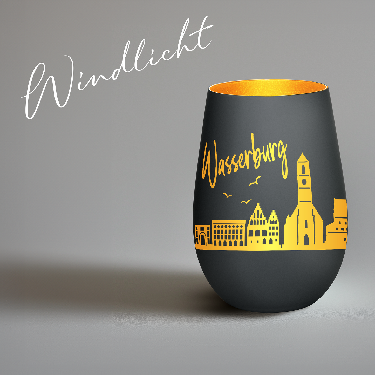 Hochwertiges Glas Windlicht mit Gravur "SKYLINE WASSERBURG" in der Farbe Schwarz/Gold