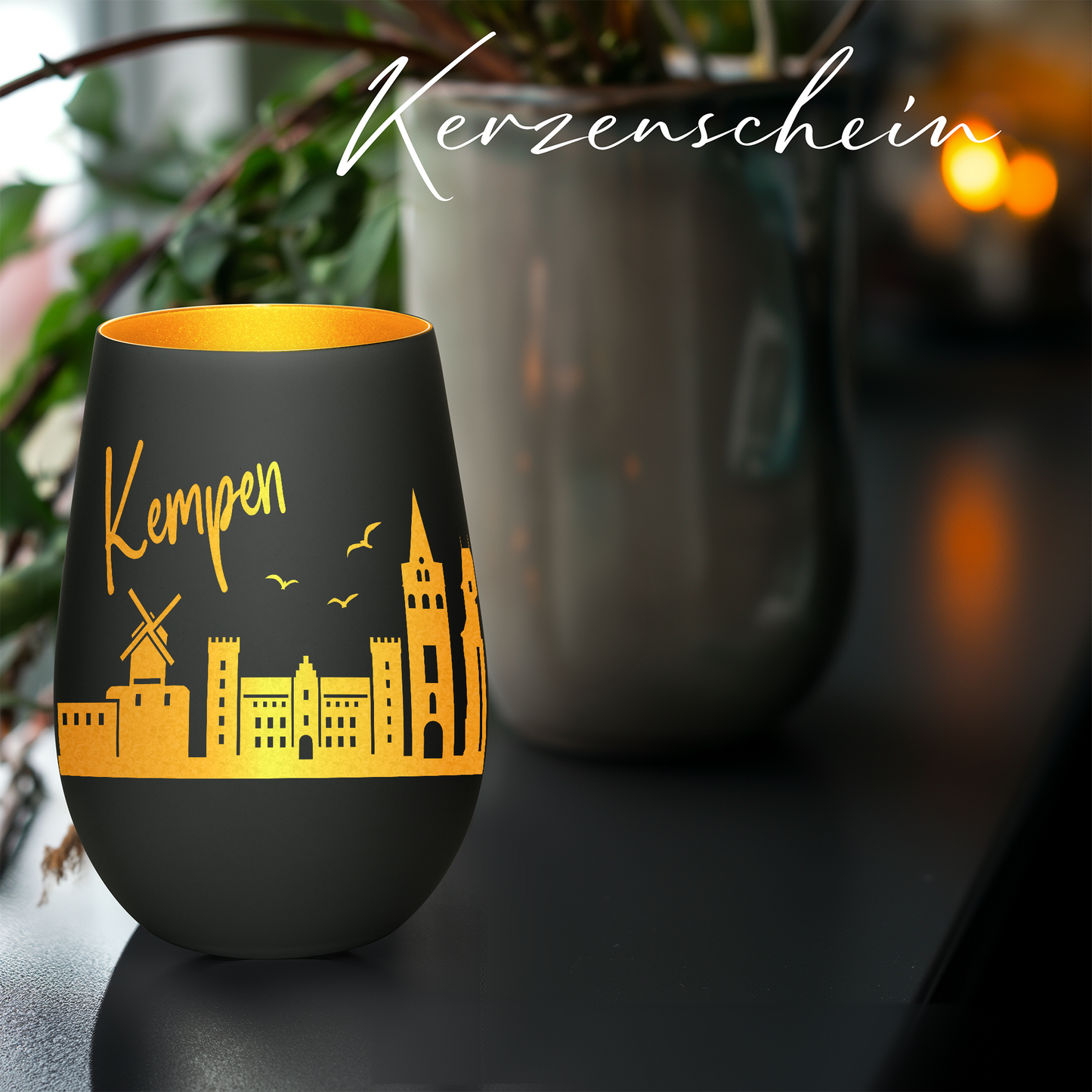 Hochwertiges Glas Windlicht mit Gravur "SKYLINE KEMPEN" in der Farbe Schwarz/Gold