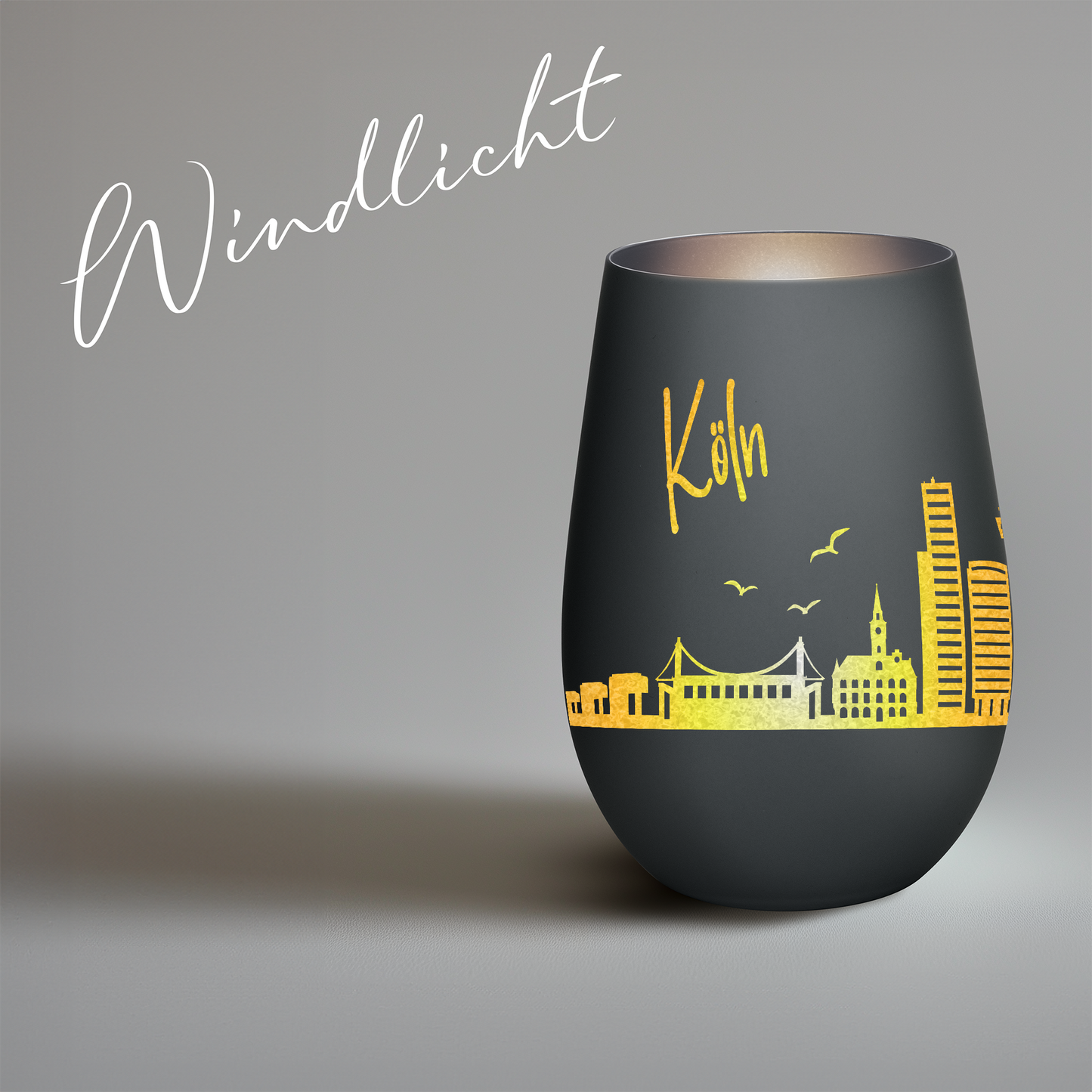 Hochwertiges Glas Windlicht mit Gravur "SKYLINE KÖLN" in der Farbe Schwarz/Silber