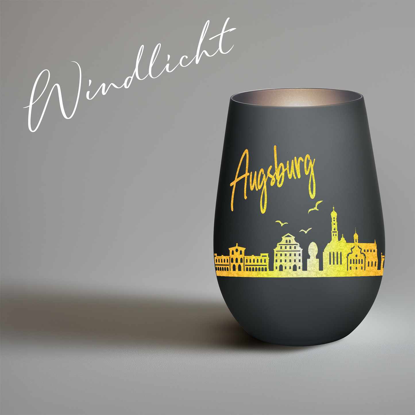 Hochwertiges Glas Windlicht mit Gravur "SKYLINE AUGSBURG" in der Farbe Schwarz/Silber