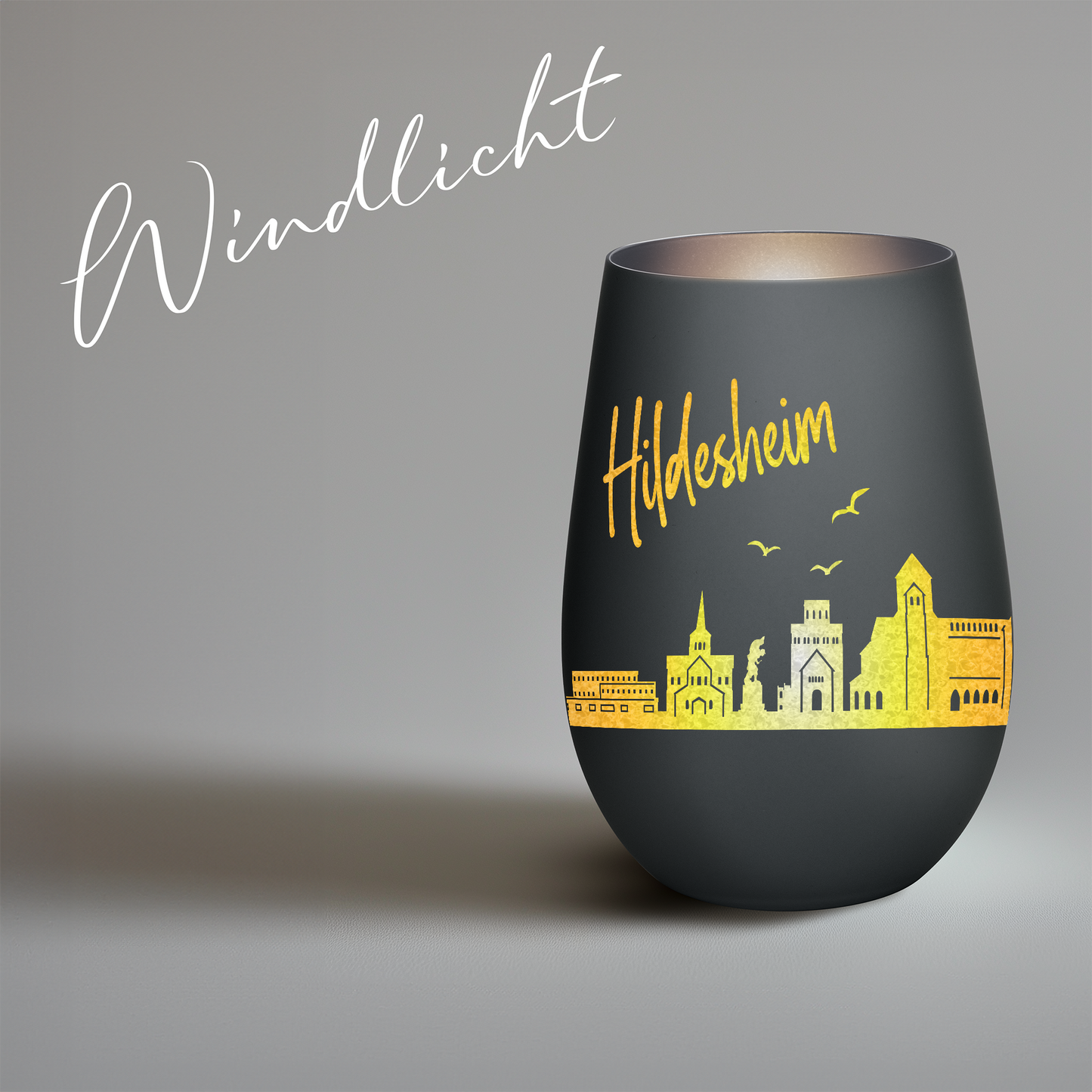 Hochwertiges Glas Windlicht mit Gravur "SKYLINE HILDESHEIM" in der Farbe Schwarz/Silber