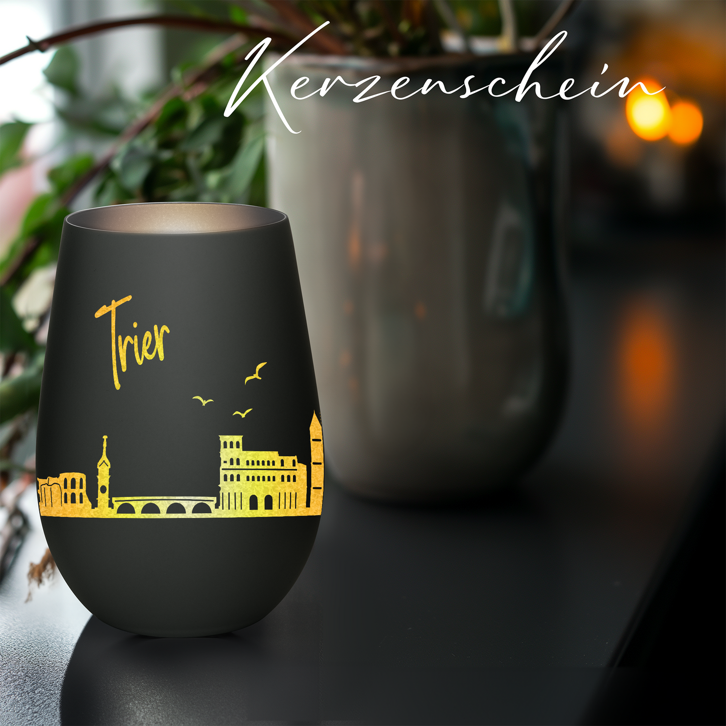 Hochwertiges Glas Windlicht mit Gravur "SKYLINE TRIER" in der Farbe Schwarz/Silber