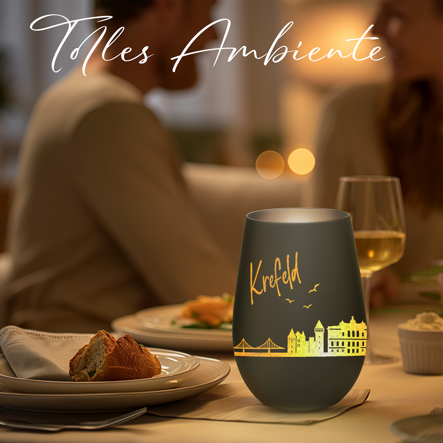 Hochwertiges Glas Windlicht mit Gravur "SKYLINE KREFELD" in der Farbe Schwarz/Silber