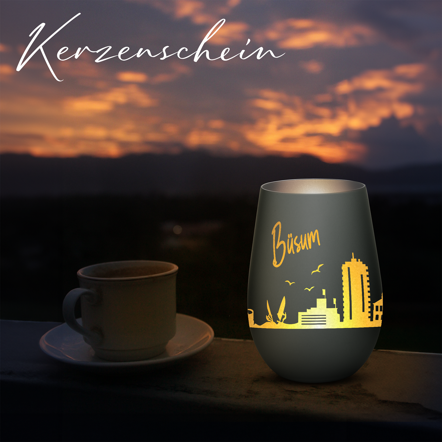Hochwertiges Glas Windlicht mit Gravur "SKYLINE BÜSUM" in der Farbe Schwarz/Silber