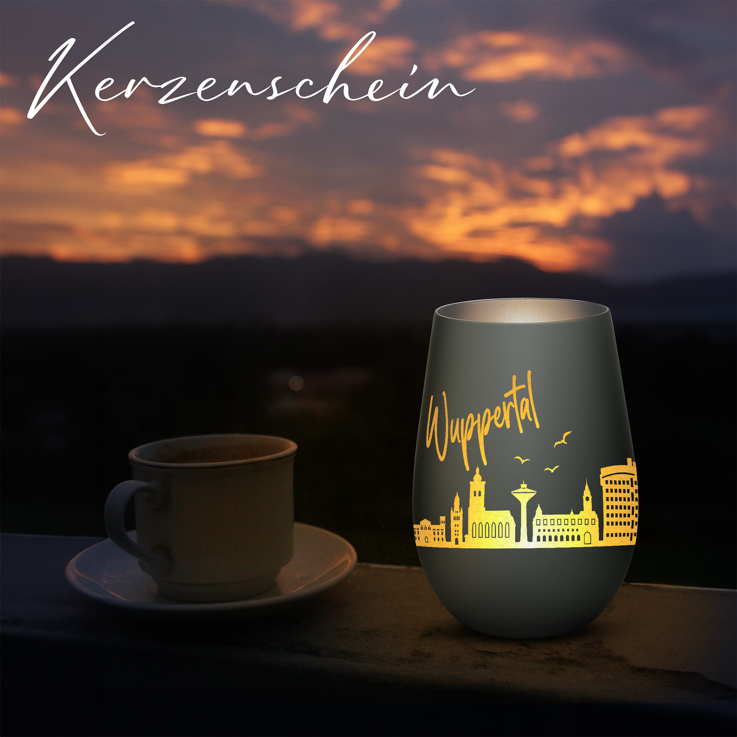Hochwertiges Glas Windlicht mit Gravur "SKYLINE WUPPERTAL" in der Farbe Schwarz/Silber