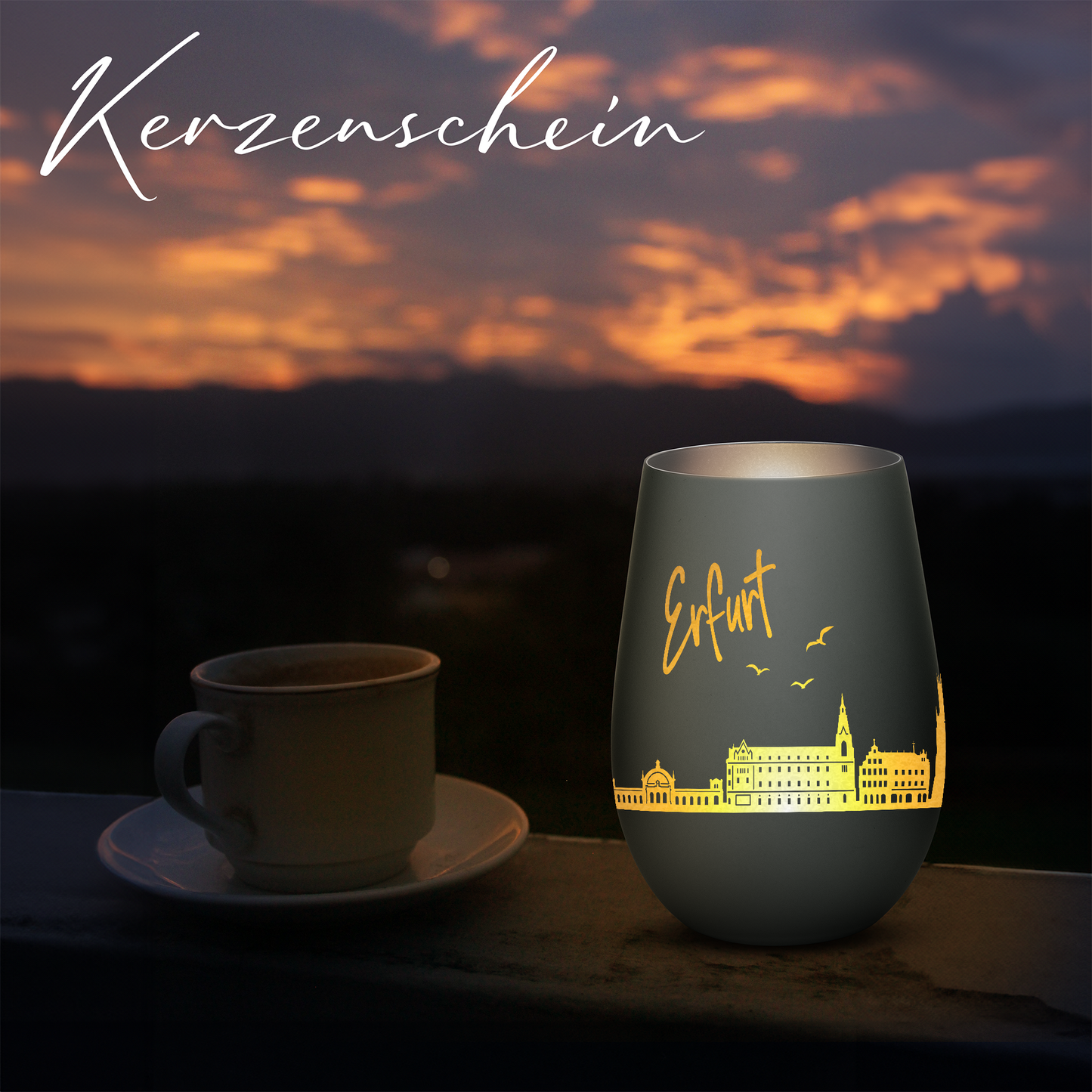 Hochwertiges Glas Windlicht mit Gravur "SKYLINE ERFURT" in der Farbe Schwarz/Silber