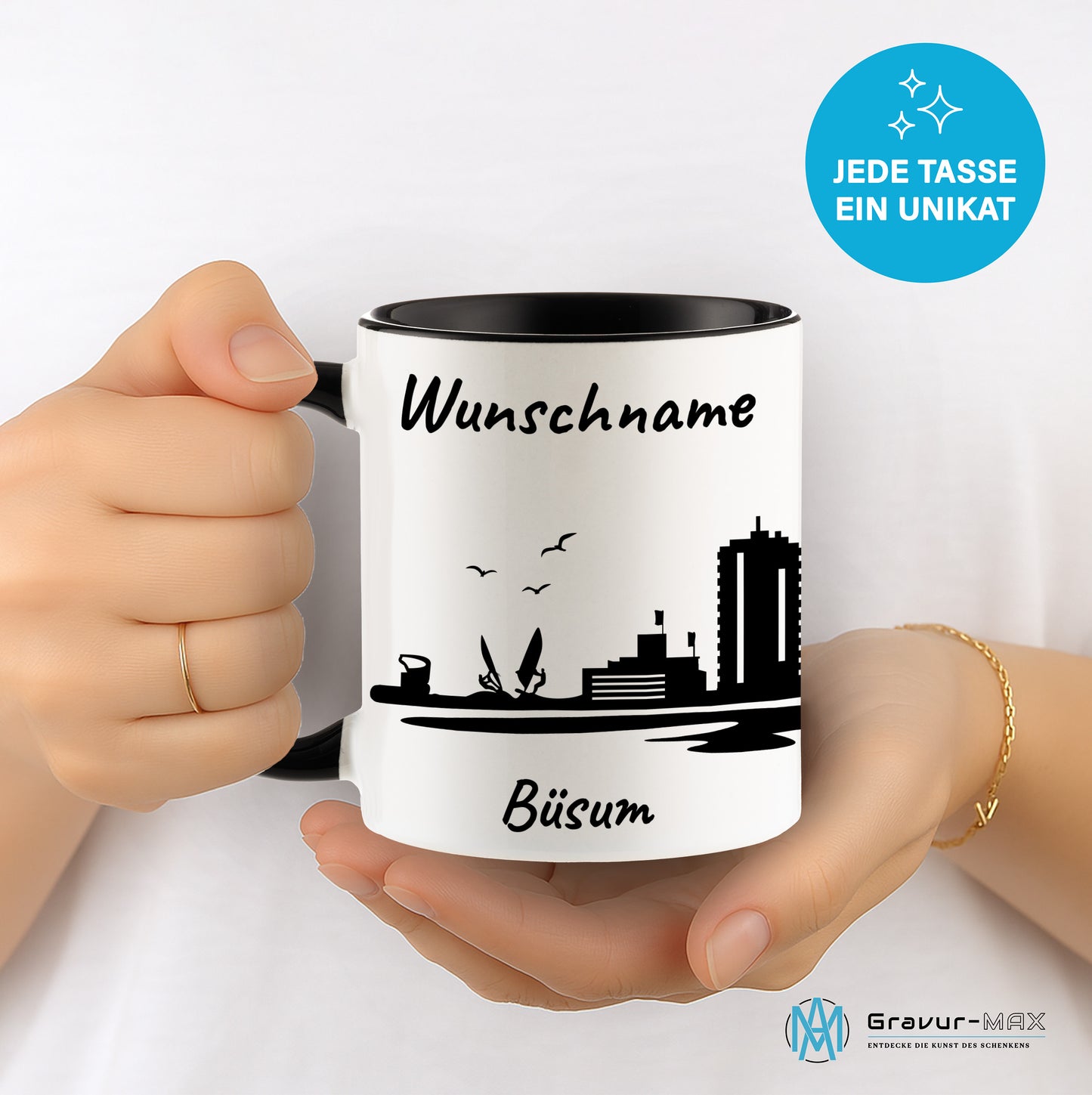 Tasse in Schwarz 330ml bedruckt mit der Skyline von Büsum personalisierbar mit Wunschname