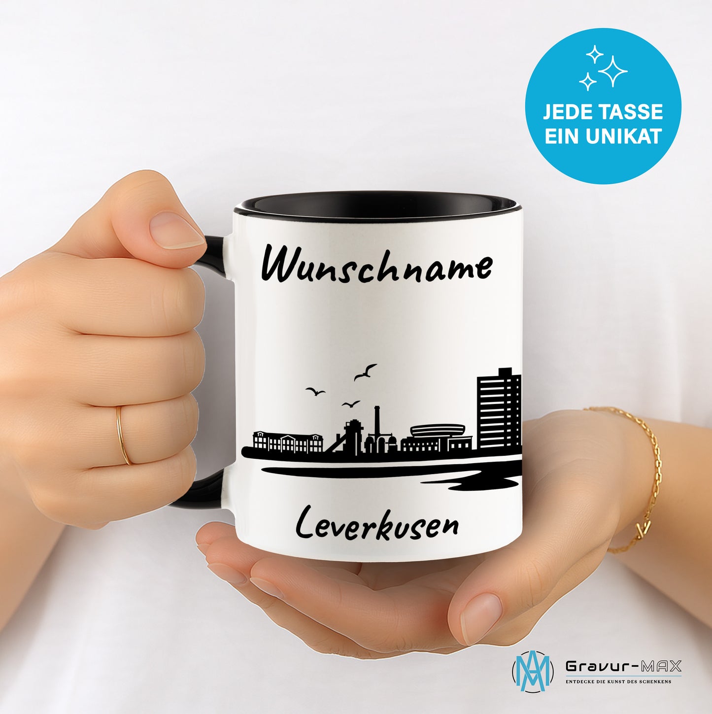 Tasse in Schwarz 330ml bedruckt mit der Skyline von Leverkusen personalisierbar mit Wunschname