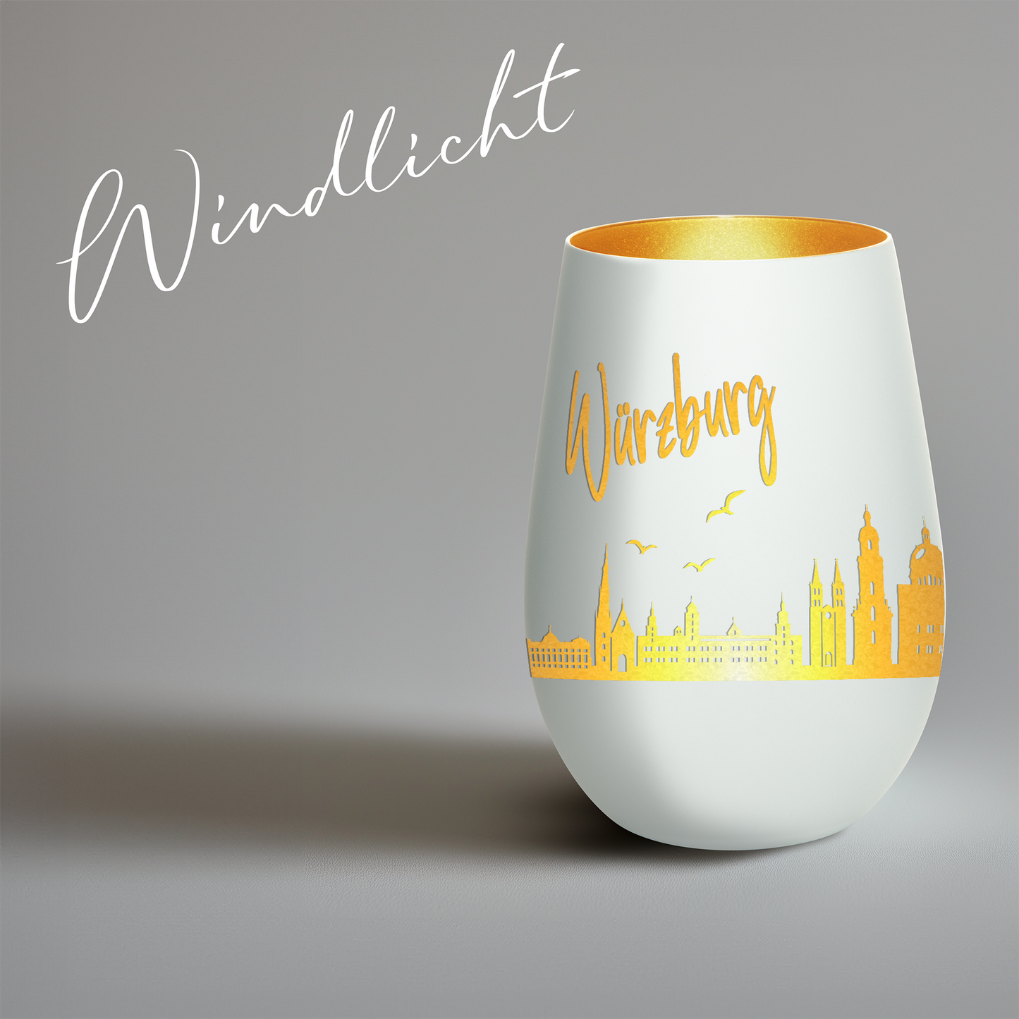 Hochwertiges Glas Windlicht mit Gravur "SKYLINE WÜRZBURG" in der Farbe Weiß/Gold