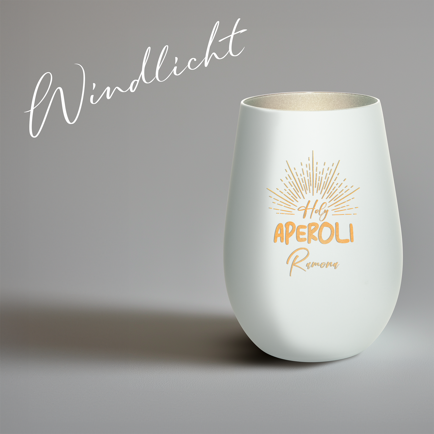 Hochwertiges Glas Windlicht mit Gravur "HOLY APEROLI" mit Wunschname in der Farbe Weiß/Silber