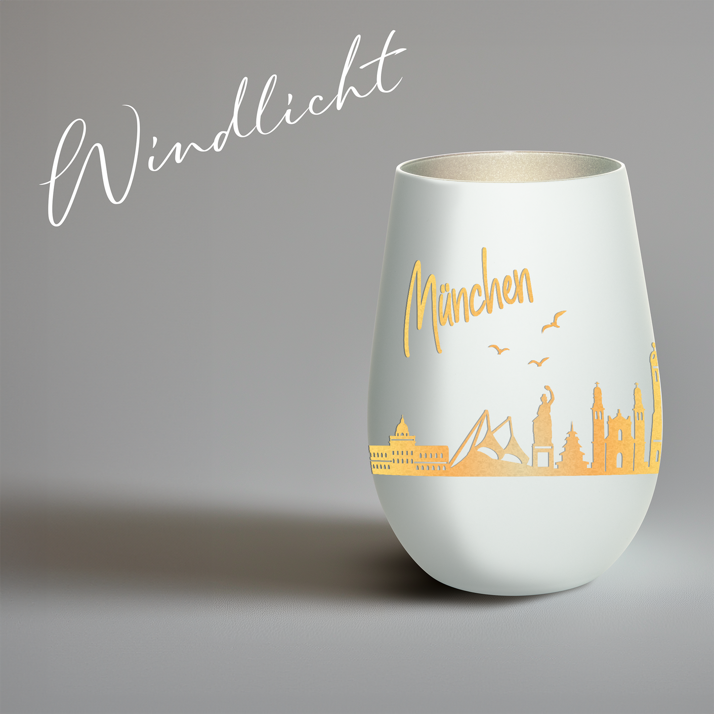 Hochwertiges Glas Windlicht mit Gravur "SKYLINE MÜNCHEN" in der Farbe Weiß/Silber