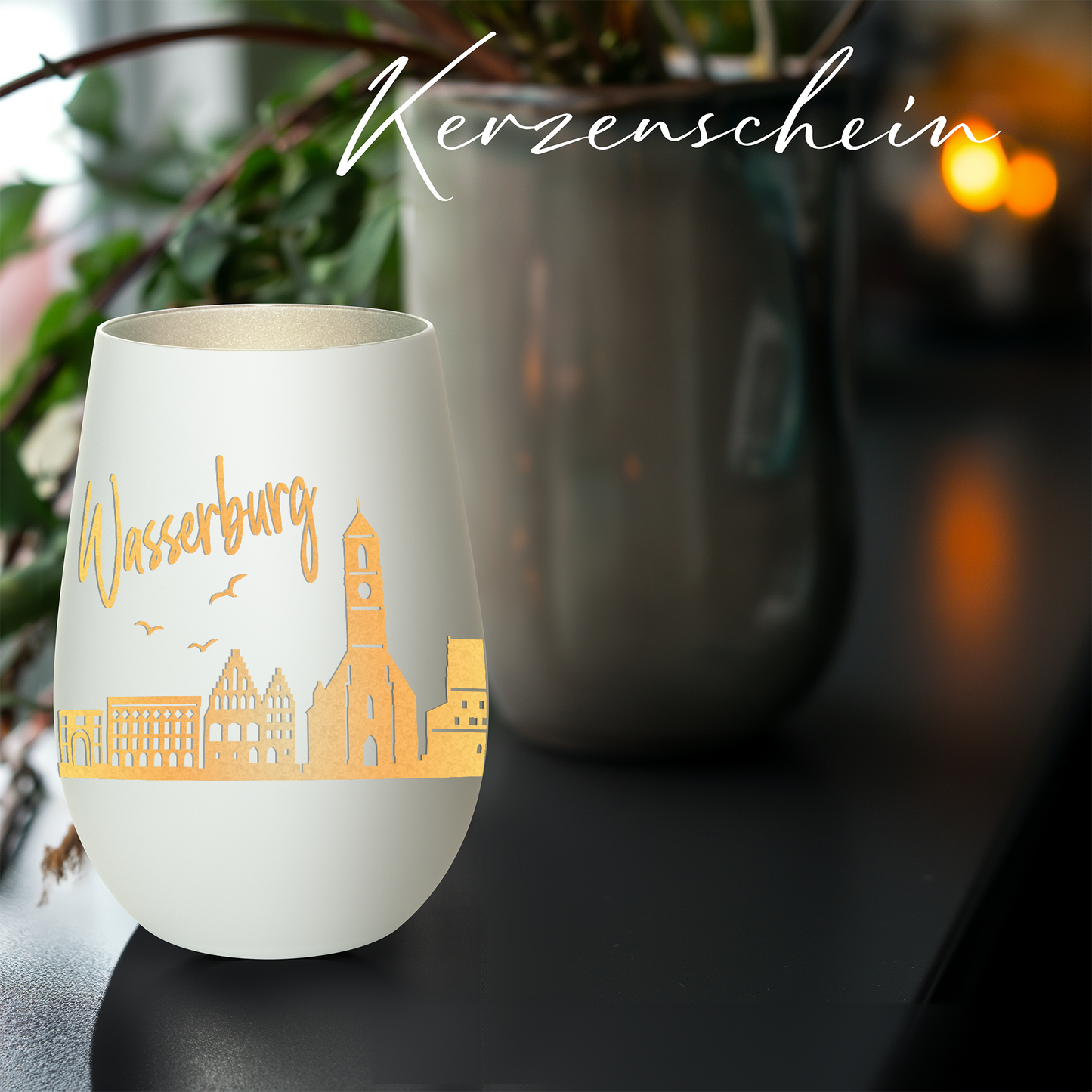 Hochwertiges Glas Windlicht mit Gravur "SKYLINE WASSERBURG" in der Farbe Weiß/Silber