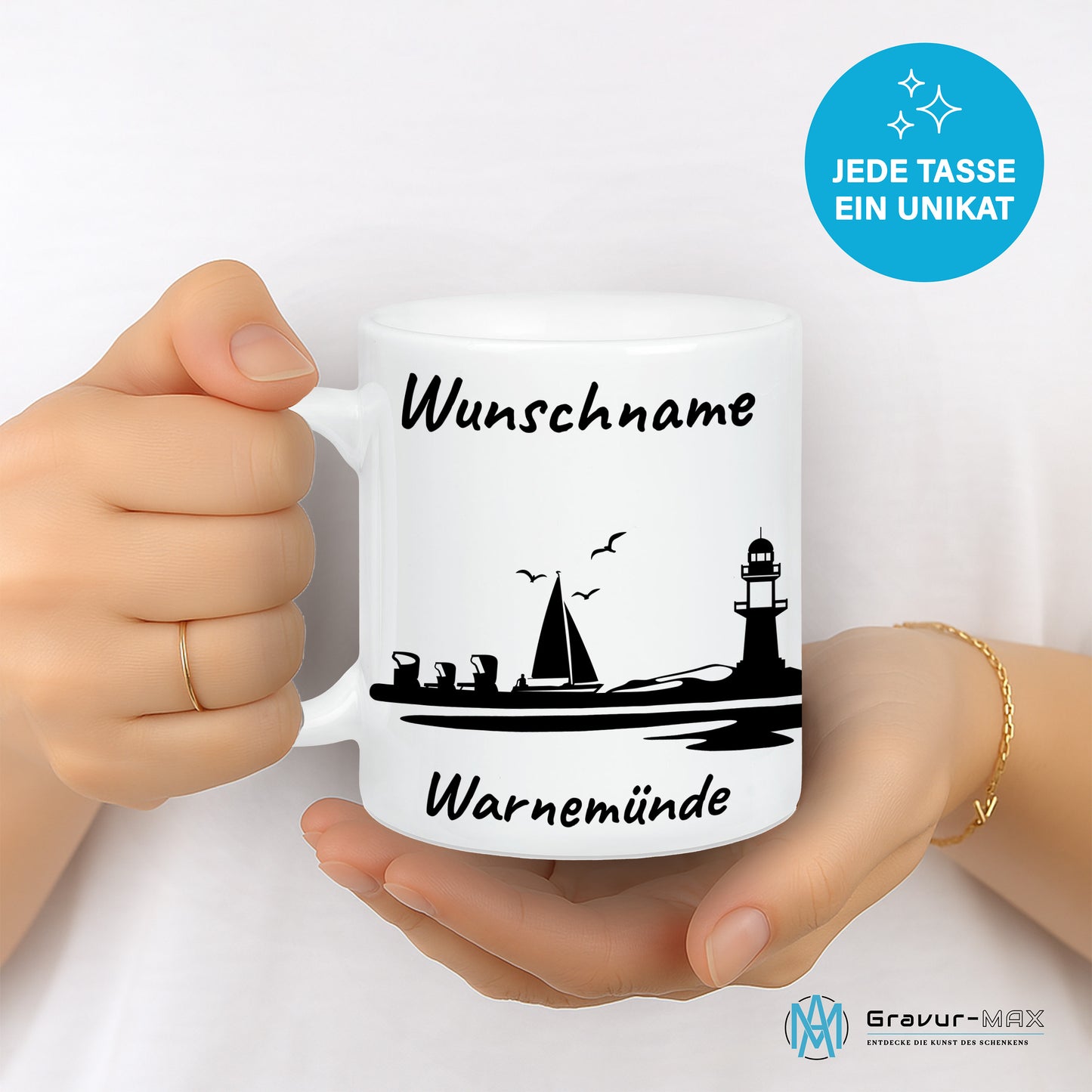Tasse in Weiß 330ml bedruckt mit der Skyline von Warnemünde personalisierbar mit Wunschname