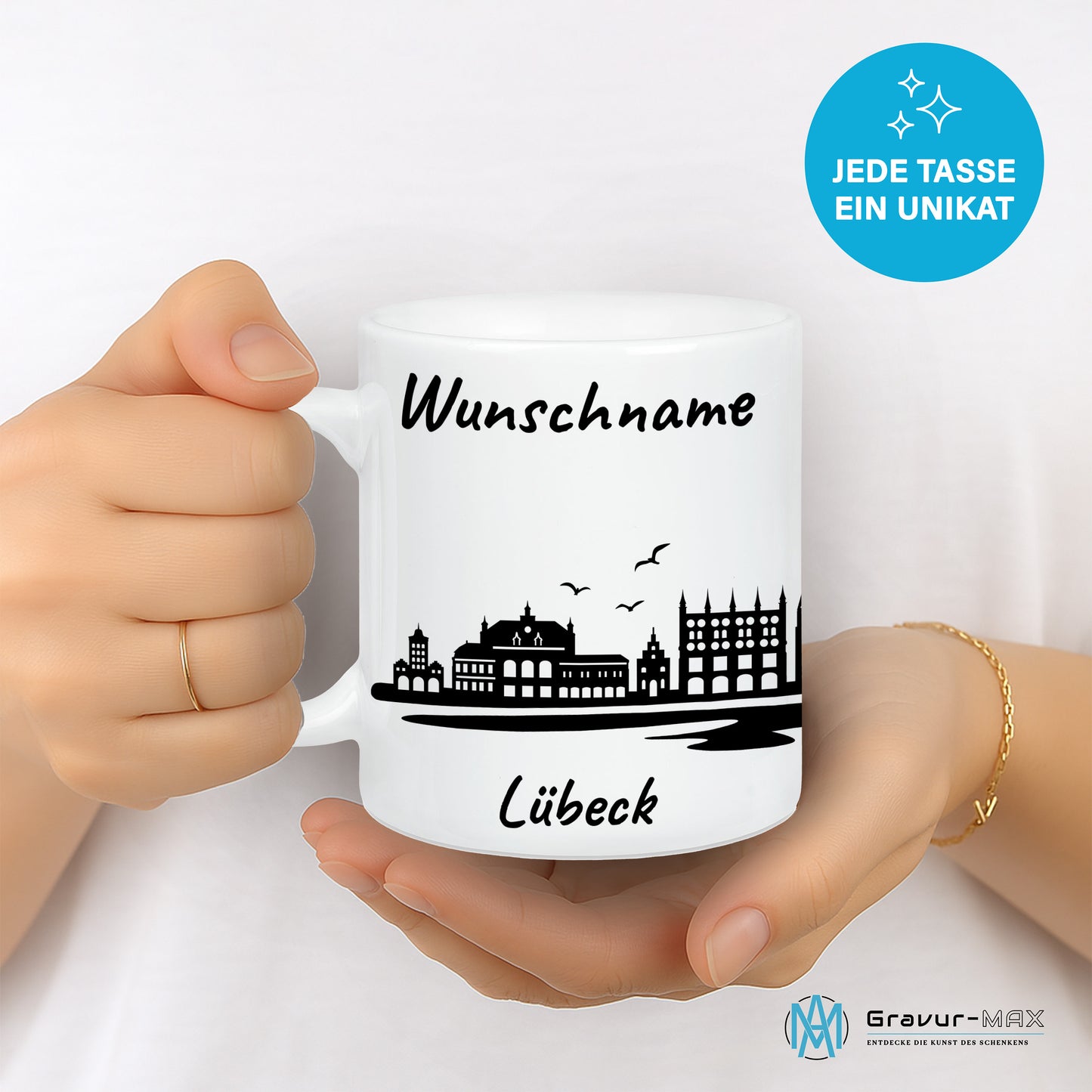 Tasse in Weiß 330ml bedruckt mit der Skyline von Lübeck personalisierbar mit Wunschname