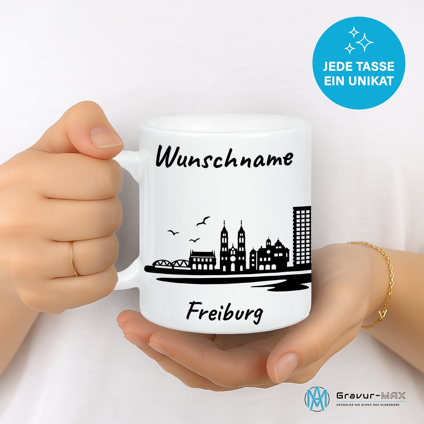 Tasse in Weiß 330ml bedruckt mit der Skyline von Freiburg personalisierbar mit Wunschname