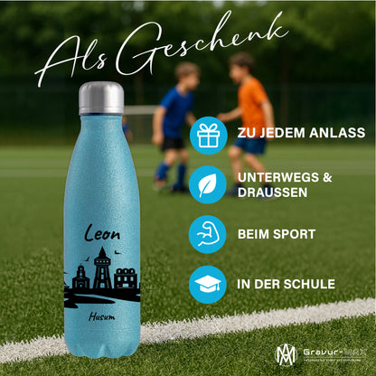 Glitzer Trinkflasche in Blau 500ml aus Edelstahl bedruckt mit der Skyline von Husum personalisierbar mit Wunschname