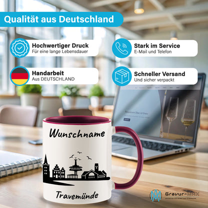 Tasse in Bordeauxrot 330ml bedruckt mit der Skyline von Travemünde personalisierbar mit Wunschname