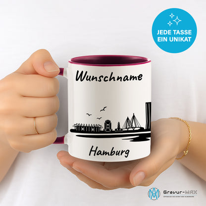 Tasse in Bordeauxrot 330ml bedruckt mit der Skyline von Hamburg personalisierbar mit Wunschname