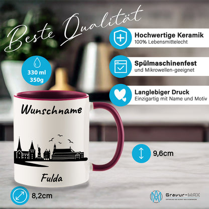 Tasse in Bordeauxrot 330ml bedruckt mit der Skyline von Fulda personalisierbar mit Wunschname
