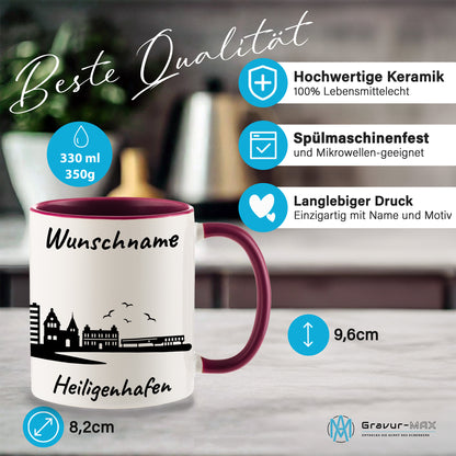 Tasse in Bordeauxrot 330ml bedruckt mit der Skyline von Heiligenhafen personalisierbar mit Wunschname