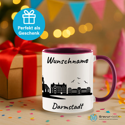 Tasse in Bordeauxrot 330ml bedruckt mit der Skyline von Darmstadt personalisierbar mit Wunschname