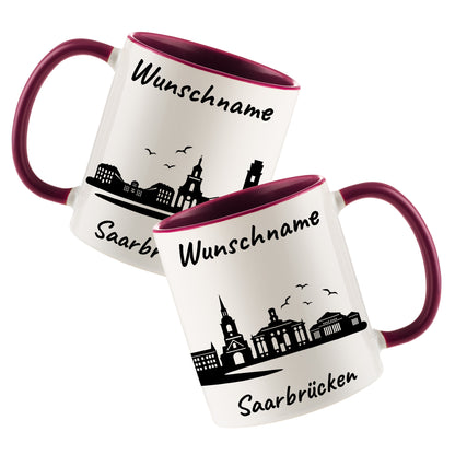 Tasse in Bordeauxrot 330ml bedruckt mit der Skyline von Saarbrücken personalisierbar mit Wunschname